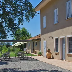 Agriturismo Poderedodici Farm stay